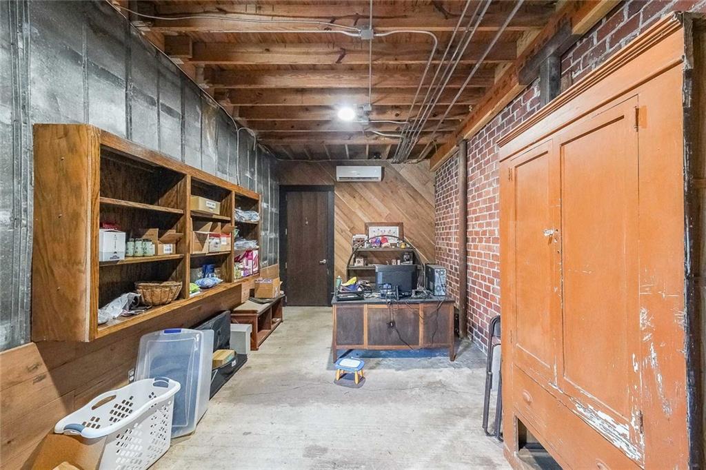 250 Cleveland Street Locust Grove, GA 30248 - Photo 8 of 47