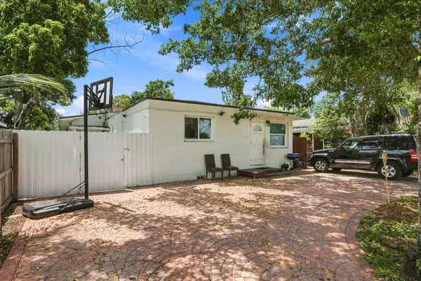 a view of a house with a patio