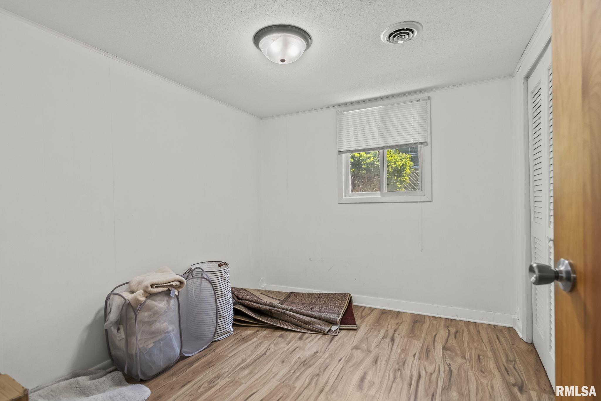 232 Dickinson Road Springfield, IL 62704 - Photo 29 of 39 Gallery Image 29