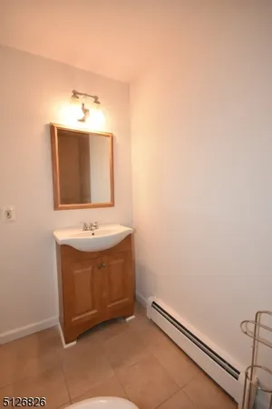 $1,995 | 65 Knox Terrace, Unit 1B, Wayne, NJ 07470