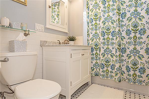 107 Highland Road Somerville, MA 02144 - Photo 12 of 24 Gallery Image 12