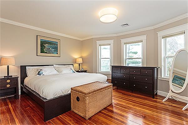 107 Highland Road Somerville, MA 02144 - Photo 8 of 24 Gallery Image 8