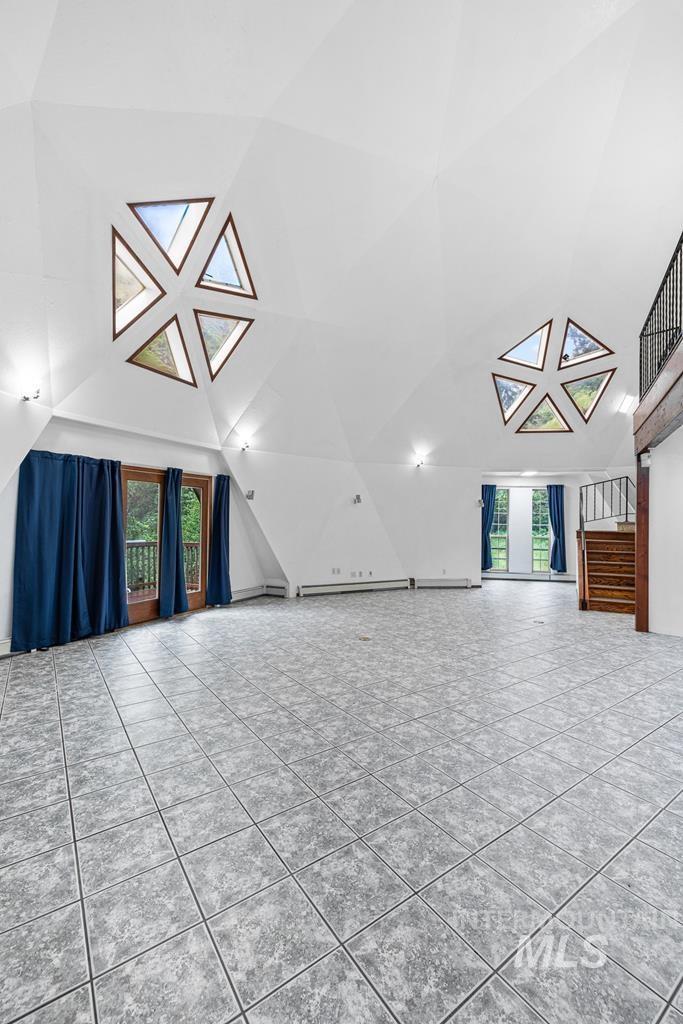 360 Lake Creek Riggins, ID 83549 - Photo 12 of 50 View of basketball court featuring healthy amount of natural light