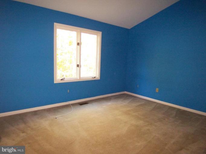 11620 Chapel Cross Way Reston, VA 20194 - Photo 12 of 15 Bedroom #3