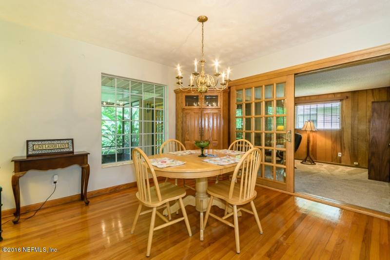 7112 Diamond Head Road Jacksonville, FL 32216 - Photo 6 of 22 Dining room
