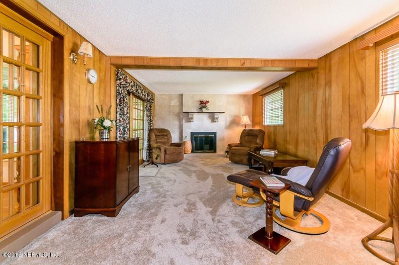 7112 Diamond Head Road Jacksonville, FL 32216 - Photo 9 of 22 Bonus room