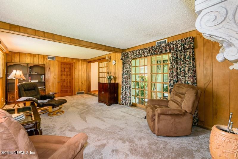 7112 Diamond Head Road Jacksonville, FL 32216 - Photo 10 of 22 Bonus room another view