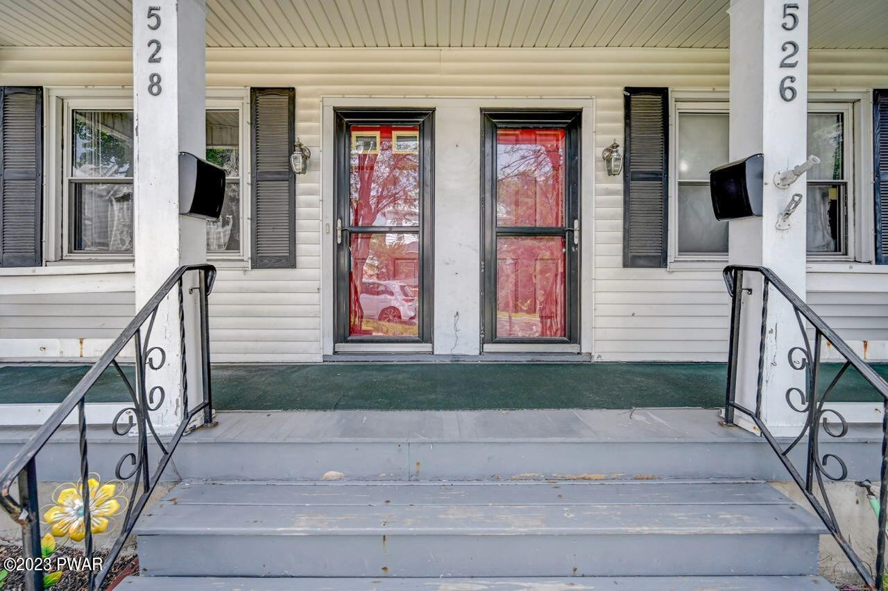 528 Harrison Avenue Scranton, PA 18510 - Photo 4 of 49