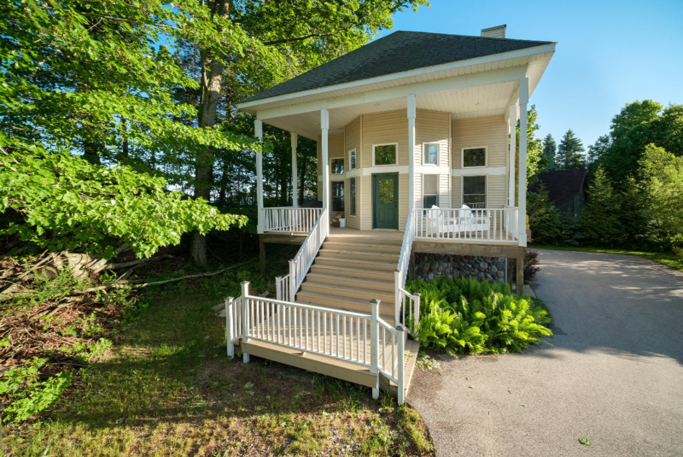 6400 Lakeshore Road Manistee, MI 49660 - Photo 39 of 51 6400_Lakeshore_update-04