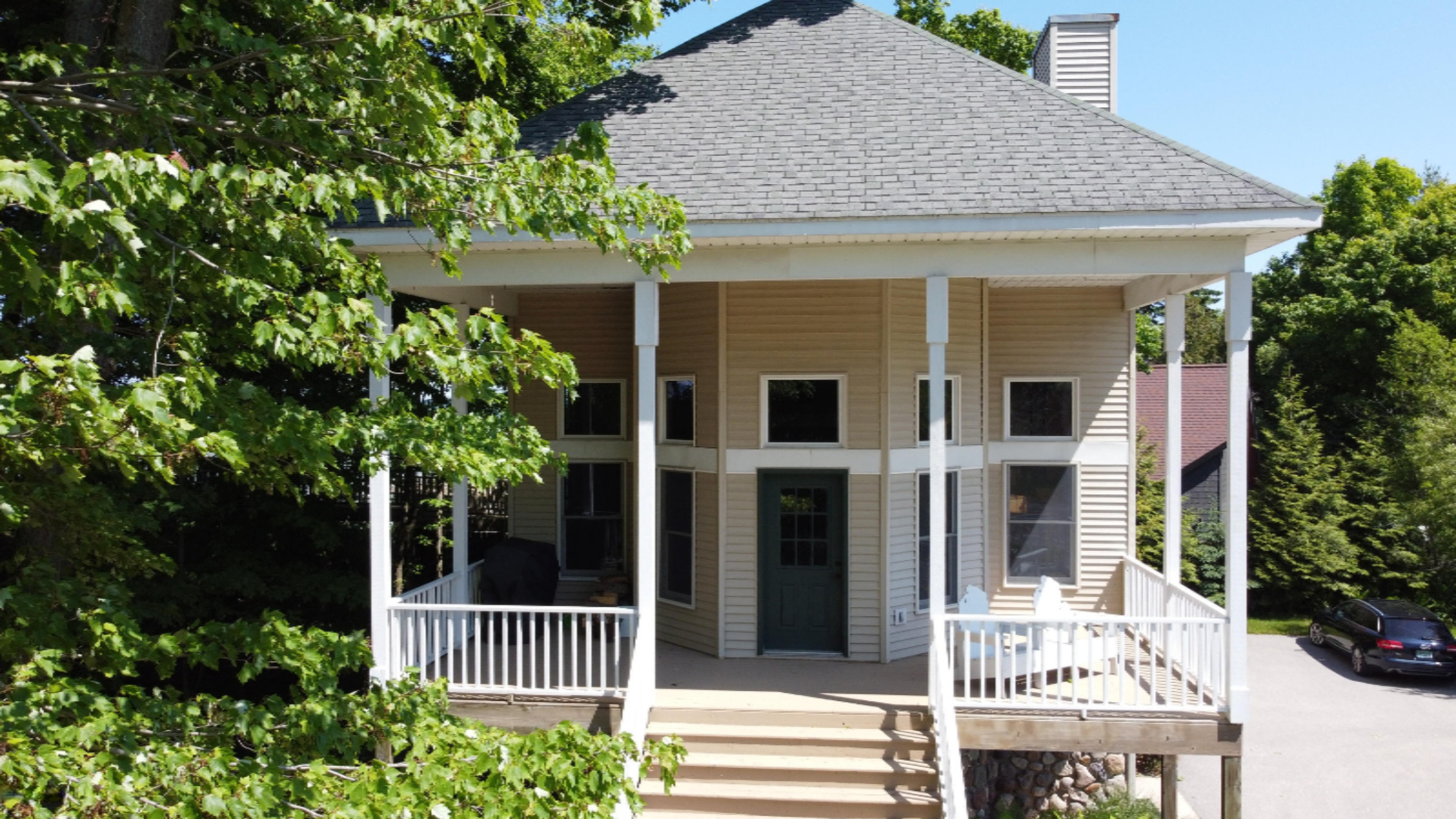 6400 Lakeshore Road Manistee, MI 49660 - Photo 42 of 51 6839ED89-CE68-4594-A46C-2708AC17E338