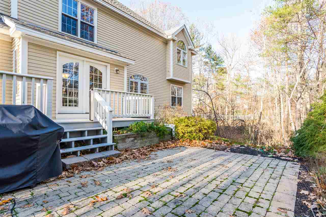 5 Rosewell Road Bedford, NH 03110 - Photo 33 of 40