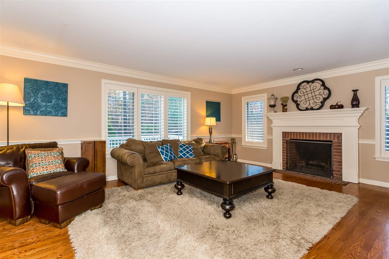 5 Rosewell Road Bedford, NH 03110 - Photo 8 of 40
