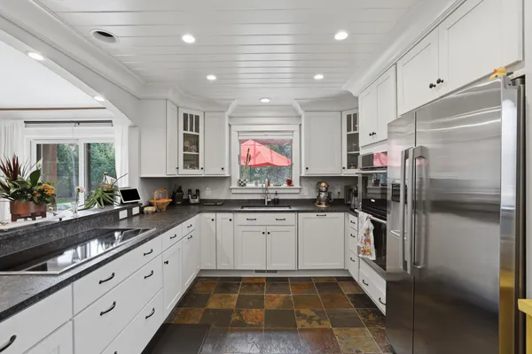 $445,000 | 3111 Smugglers Ridge, Walled Lake, MI 48390