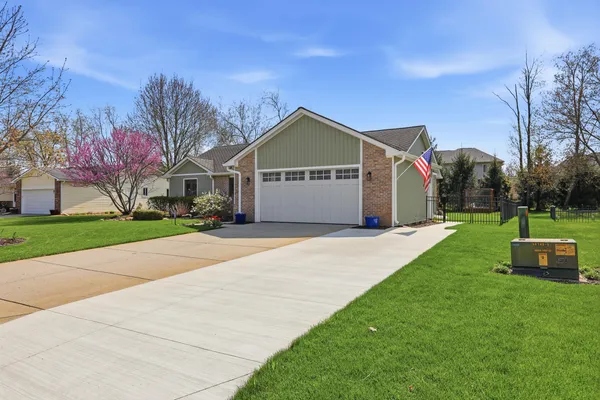 $445,000 | 3111 Smugglers Ridge, Walled Lake, MI 48390
