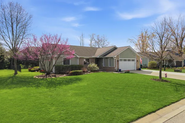 $445,000 | 3111 Smugglers Ridge, Walled Lake, MI 48390