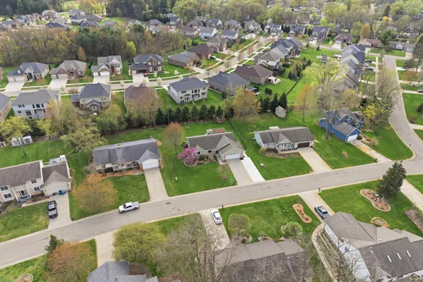 $445,000 | 3111 Smugglers Ridge, Walled Lake, MI 48390