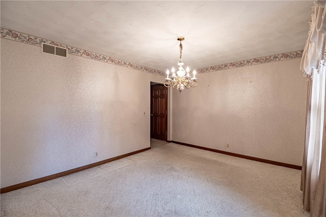 2951 Blackstone Drive Decatur, IL 62522 - Photo 19 of 43 Gallery Image 19