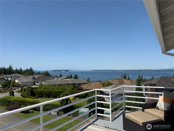 $1,650,000 | 1621 Edgemoor Lane, Everett, WA 98203