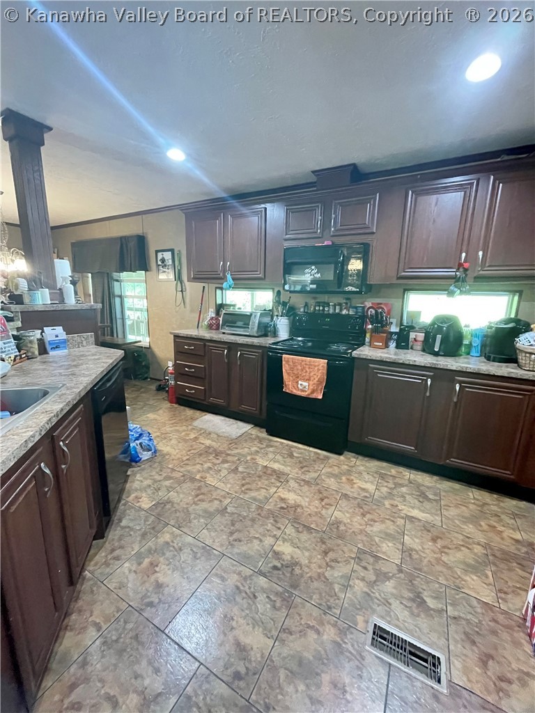 2214 Lighthouse Road Given, WV 25245 - Photo 4 of 17 Gallery Image 4