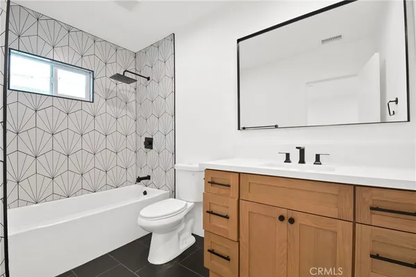 $1,799,910 | 2995 East Del Mar Boulevard, Pasadena, CA 91107