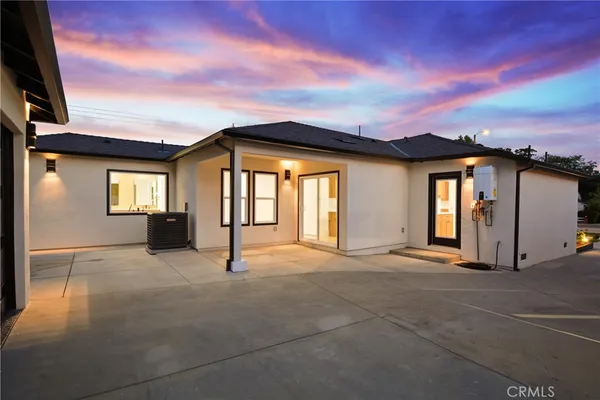 $1,799,910 | 2995 East Del Mar Boulevard, Pasadena, CA 91107