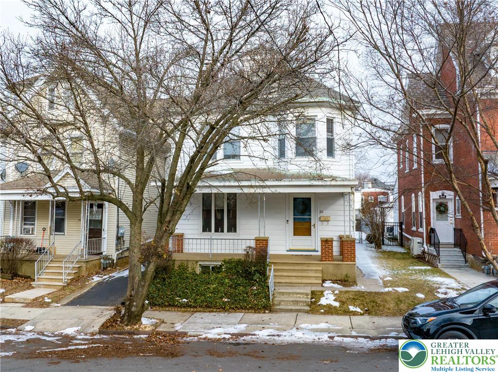 211 East Goepp Street Bethlehem, PA 18018 - Photo 3 of 36 a front view of a house with garden