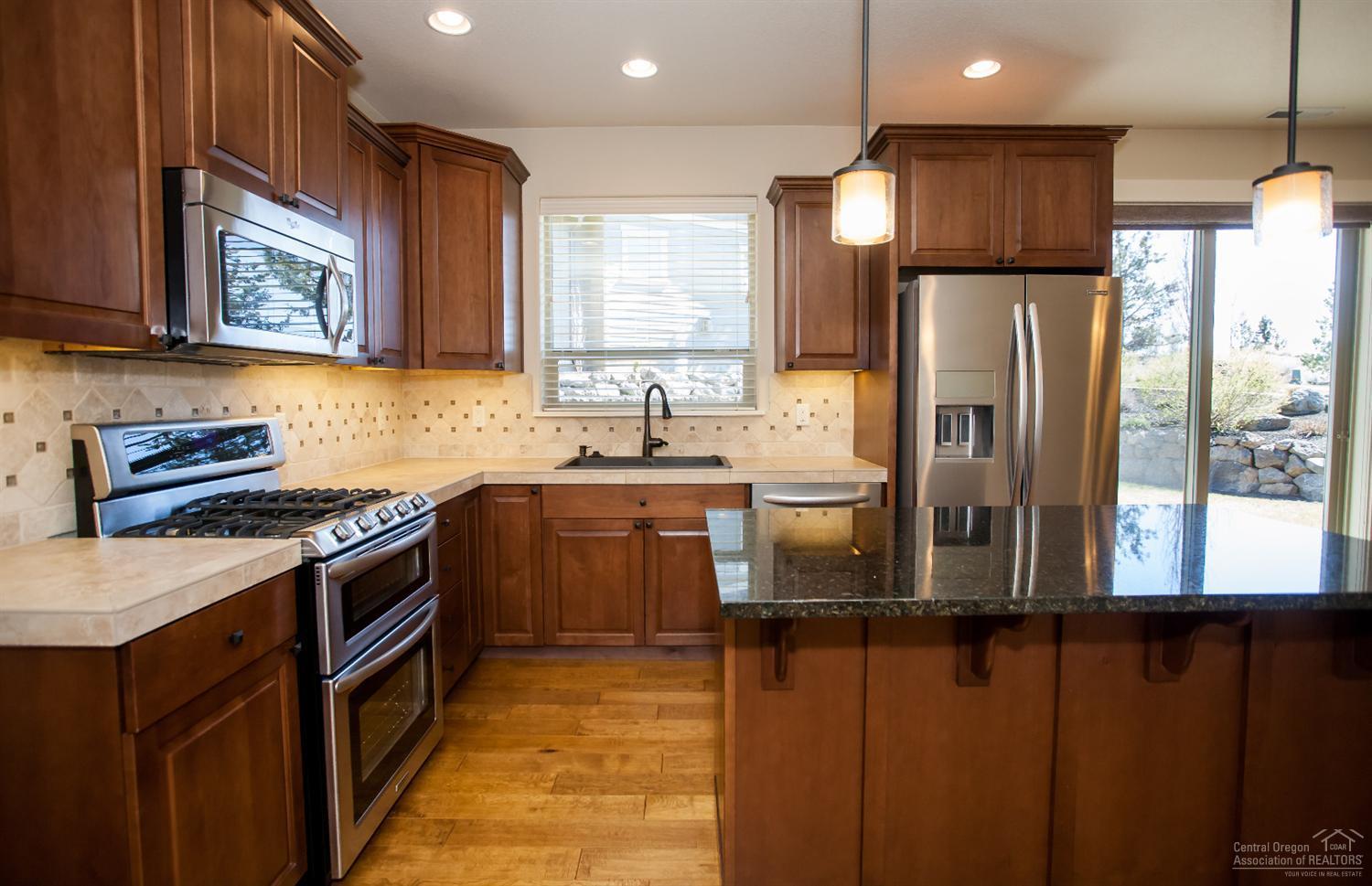 20776 Northeast Horizon Ridge Place Bend, OR 97701 - Photo 6 of 25 Additional Photo