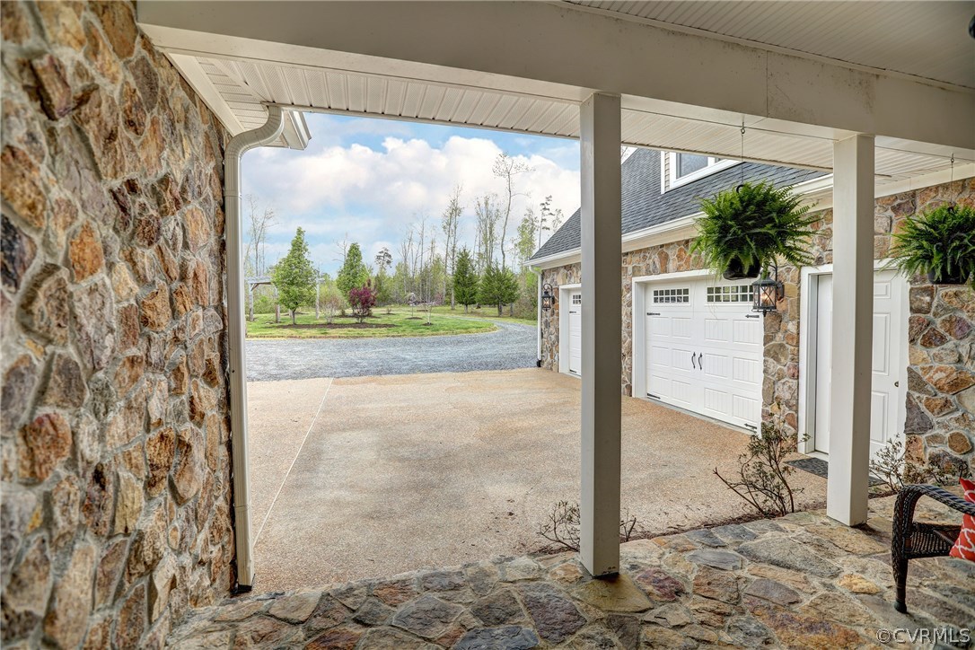 1330 Old Franklin Road Powhatan, VA 23139 - Photo 4 of 42 Gallery Image 4