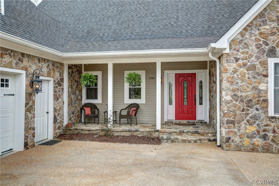 1330 Old Franklin Road Powhatan, VA 23139 - Photo 6 of 42 Gallery Image 6