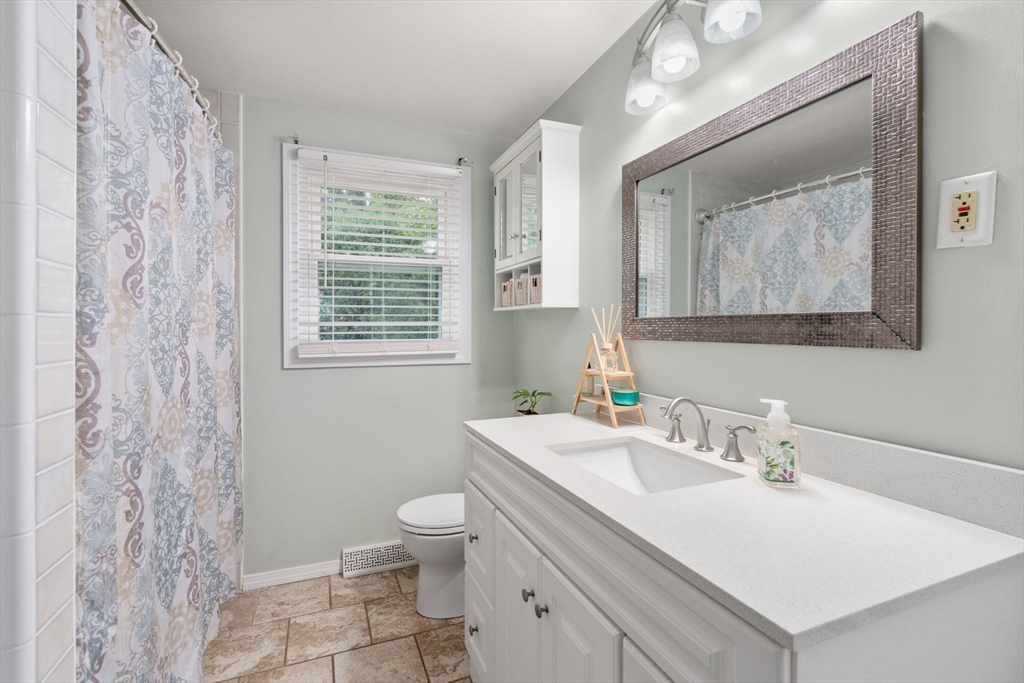 42 Fern Road Holbrook, MA 02343 - Photo 17 of 36