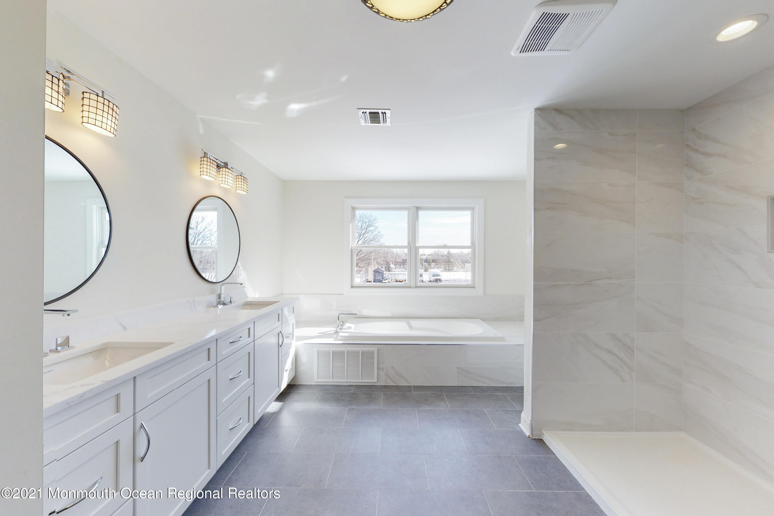 9 Dallas Court Hazlet, NJ 07730 - Photo 15 of 37 Master bathroom