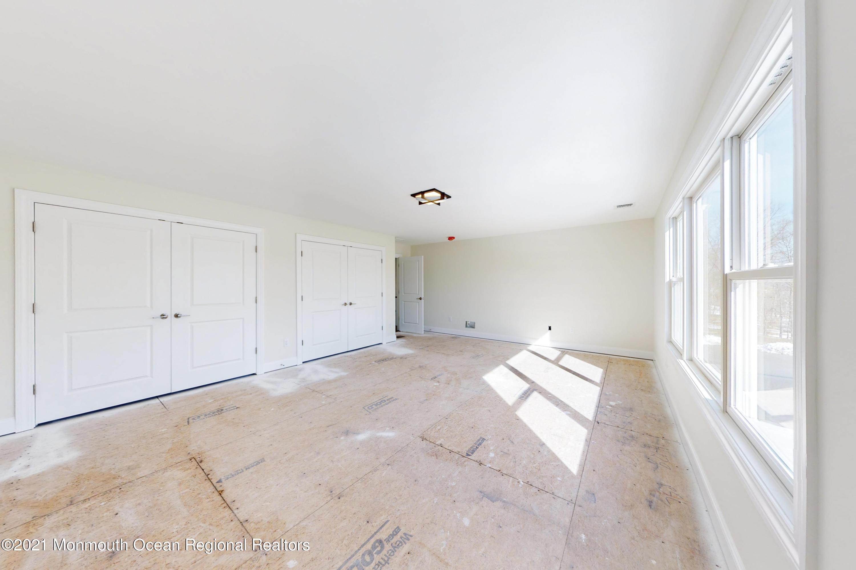 9 Dallas Court Hazlet, NJ 07730 - Photo 23 of 37 2nd Bedroom