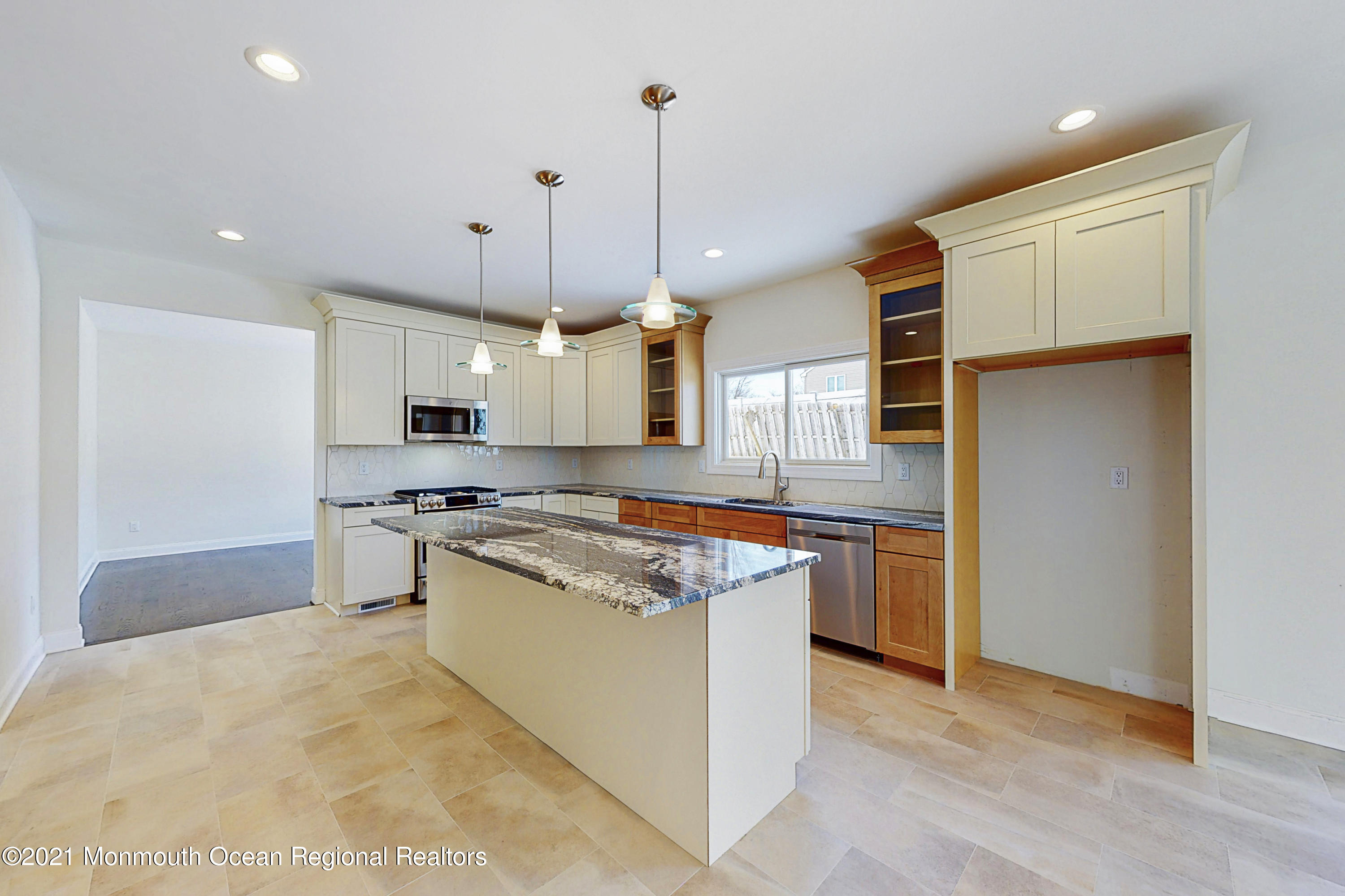 9 Dallas Court Hazlet, NJ 07730 - Photo 7 of 37 Kitchen