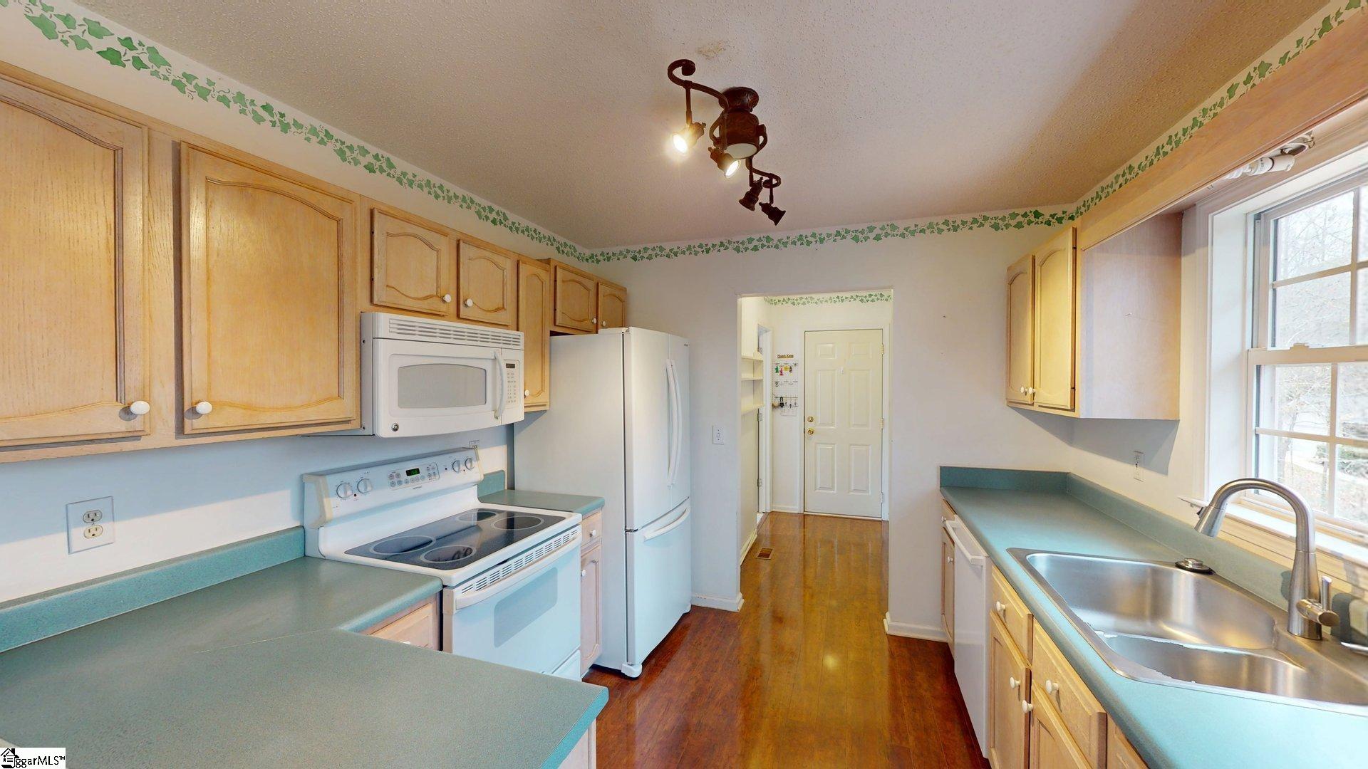 437 Burns Mill Road West Union, SC 29696 - Photo 13 of 42