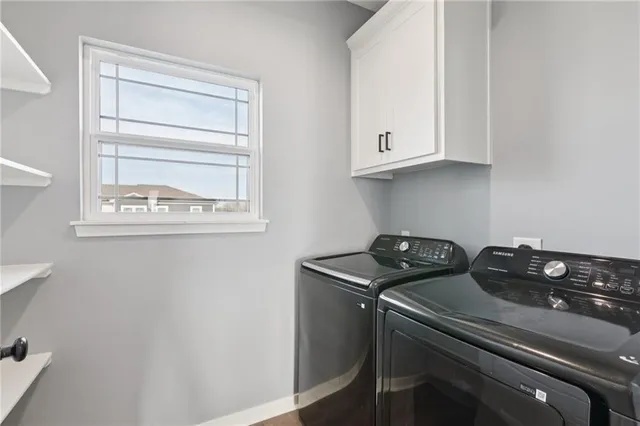 $385,000 | 2313 Burris Drive, Harrisonville, MO 64701