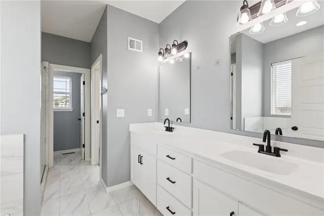 $385,000 | 2313 Burris Drive, Harrisonville, MO 64701