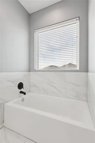 $385,000 | 2313 Burris Drive, Harrisonville, MO 64701