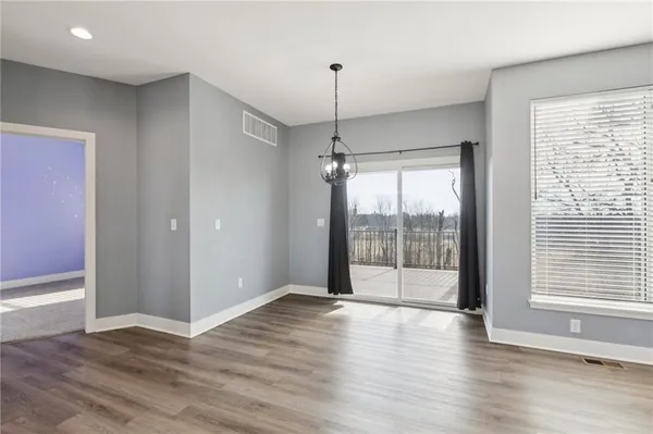 $379,900 | 2313 Burris Drive, Harrisonville, MO 64701