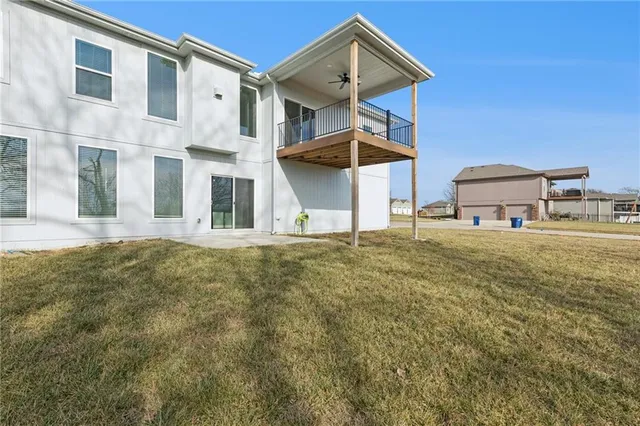 $385,000 | 2313 Burris Drive, Harrisonville, MO 64701