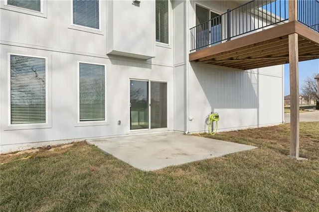 $385,000 | 2313 Burris Drive, Harrisonville, MO 64701