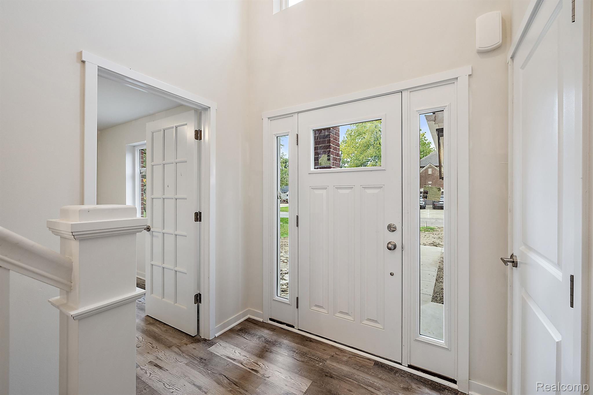2829 Walsh Drive Rochester, MI 48309 - Photo 5 of 40 Gallery Image 5