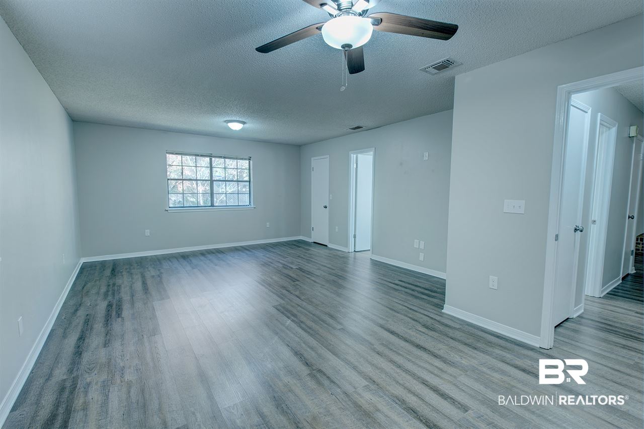 109 Montclair Loop Daphne, AL 36526 - Photo 13 of 32 Master Bedroom