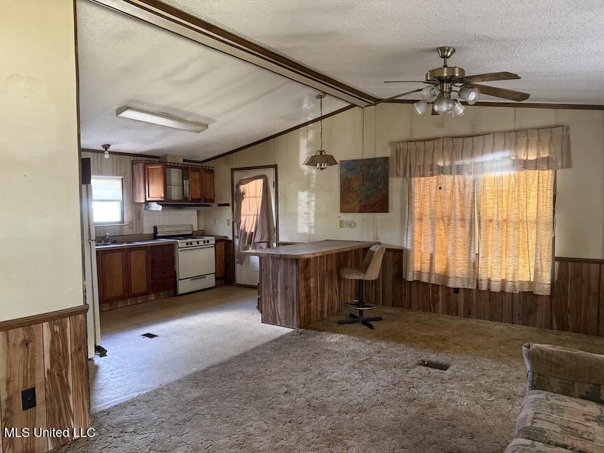 502 13th Wiggins, MS 39577 - Photo 2 of 17 IMG_3419