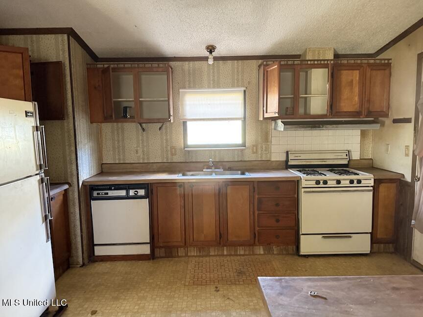 502 13th Wiggins, MS 39577 - Photo 3 of 17 IMG_3420