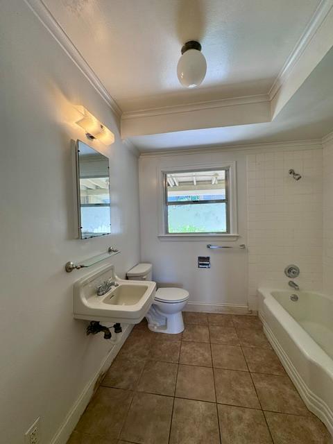 240 Pleasant Street Colfax, CA 95713 - Photo 17 of 26 a bathroom with a toilet a sink and mirror