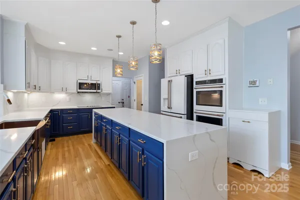 $989,000 | 1009 Murandy Lane, Matthews, NC 28104