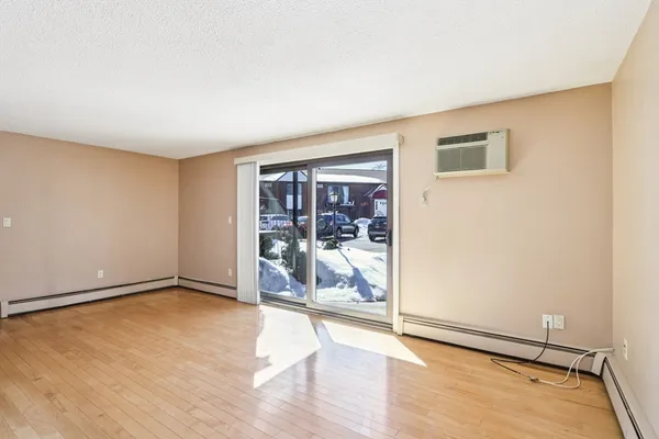 $359,900 | 141 Essex Street, Unit B1, Saugus, MA 01906