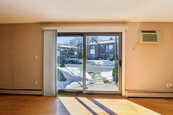 $359,900 | 141 Essex Street, Unit B1, Saugus, MA 01906