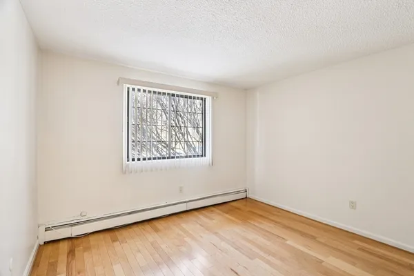 $359,900 | 141 Essex Street, Unit B1, Saugus, MA 01906