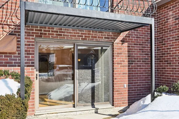 $359,900 | 141 Essex Street, Unit B1, Saugus, MA 01906